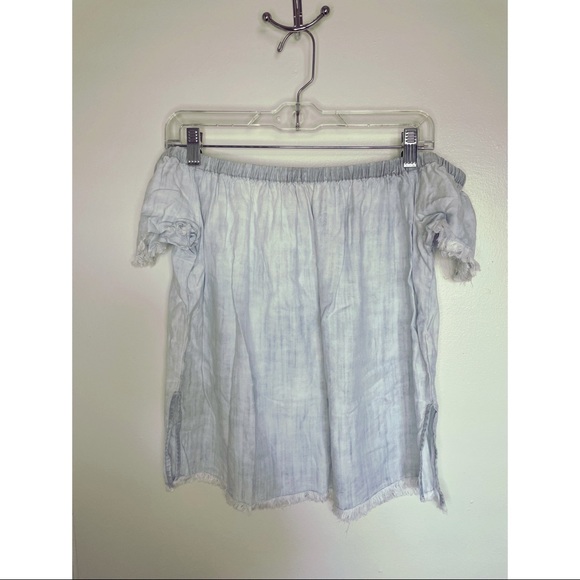 cloth & stone Tops - Cloth & Stone - Off the‎ Shoulder Denim Top